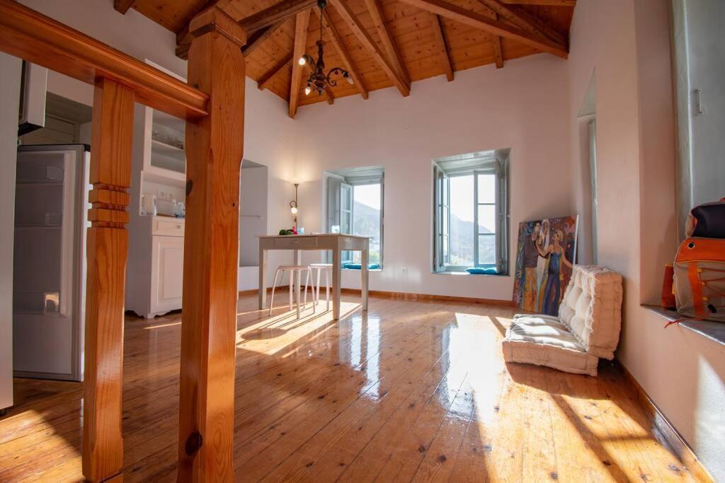 Iolis Loft Hydra Apartman Kültér fotó
